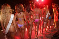 Miss Hawaiian Tropic August 2006 photo - Duval Street, Key West